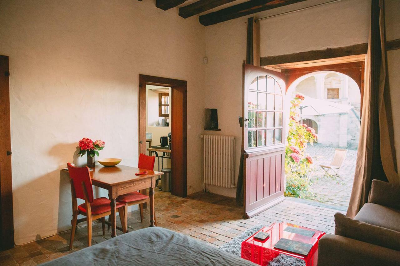 Manoir De La Groye Hotel Saint-Saturnin-sur-Loire Екстериор снимка